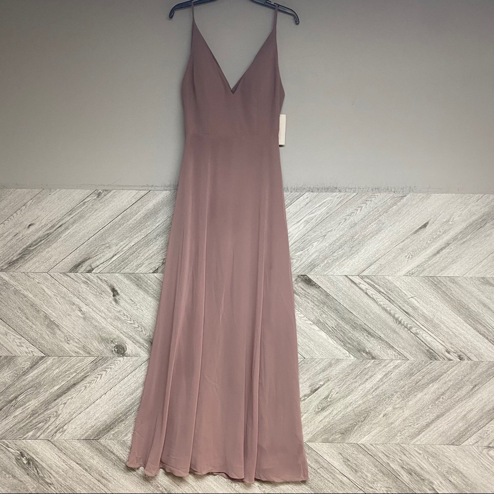 Jenny Yoo Collection Dani Tie Back V-Neck Gown Fig - Picture 4 of 10